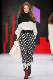 KSENIASERAYA Fall 2018 Ready-to-Wear , Ксения Серая осень зима 2018 , Fashion show , неделя моды в Москве , MBFWRussia , Mercedes Benz Fashion Week , Mainstyles , Mainstyle